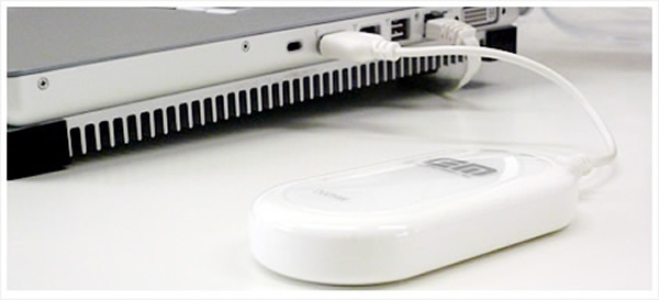 イー・モバイル「D02HW」