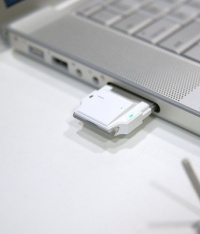 ウィルコム「WS008HA」でモバイル